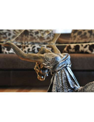 Stół kobieta szkalny