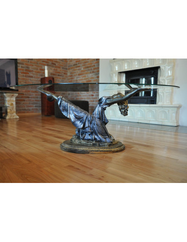 Stół kobieta szkalny