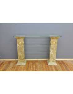 Stylowa złota konsola z kolumnami szklane półki marmur styl grecki regał