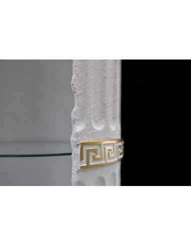 Stylowy regał witryna w stylu greckim z półkami i oświetleniem elegancki biały z złotymi zdobieniami mod 2